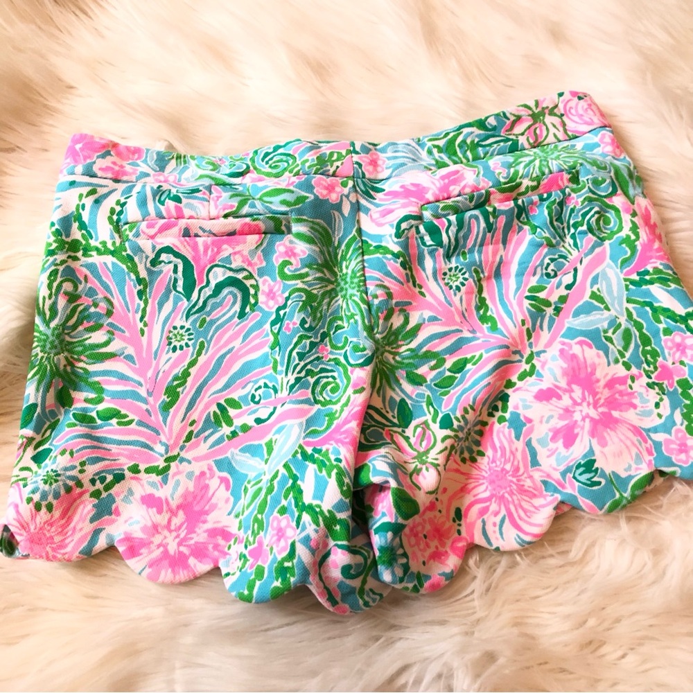 Lilly Pulitzer Knit Buttercup Shorts Amalfi Blue Leaf it Wild - Picture 7 of 7